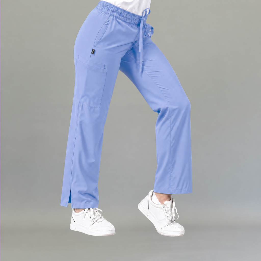 Vista lateral de pantalón quirúrgico 502 mujer azul plumbago.