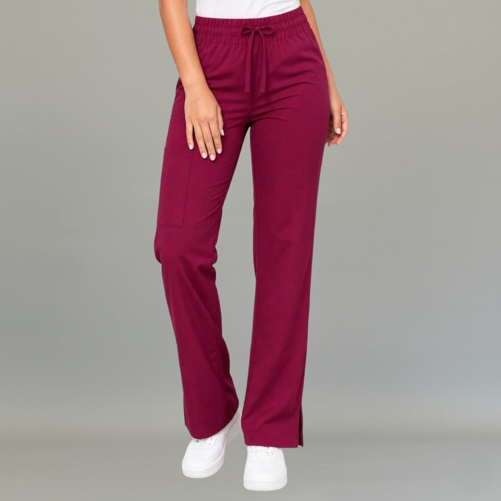 Vista frontal del pantalón 502 quirúrgico mujer color bugambilia.