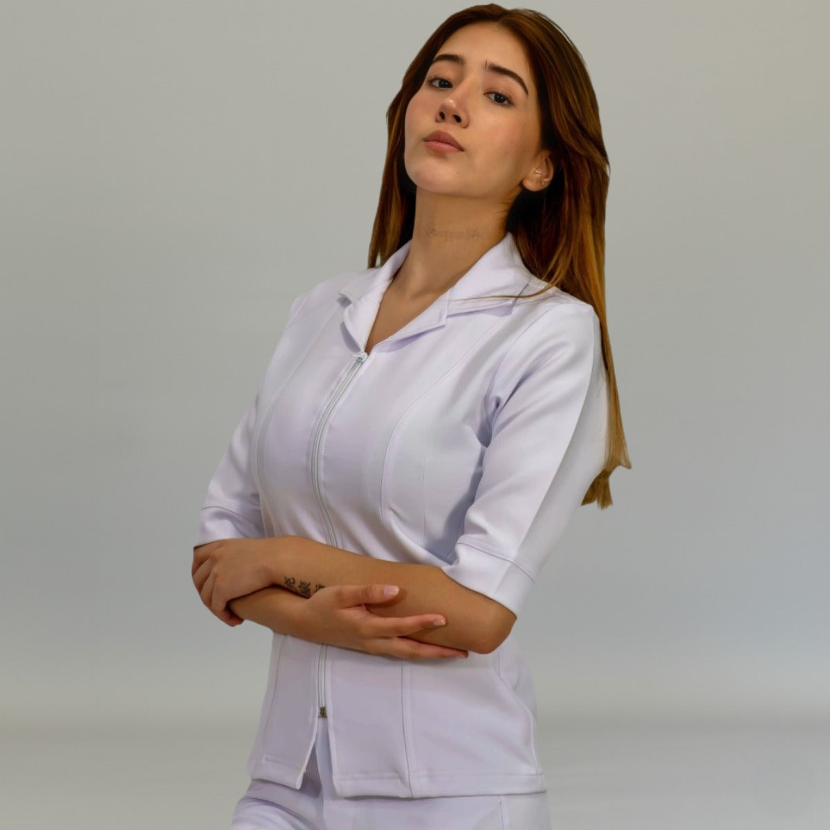 Women's Alviero White 3/4 Sleeve Zip Scrub Top