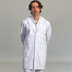 Mens white Alviero lab coat with three pockets and tailored clinical fit - SFORME