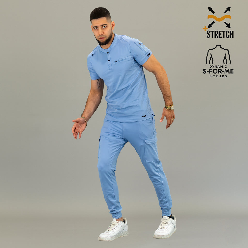 Detail of V-neck collar on men’s 901 Sky Blue scrub top