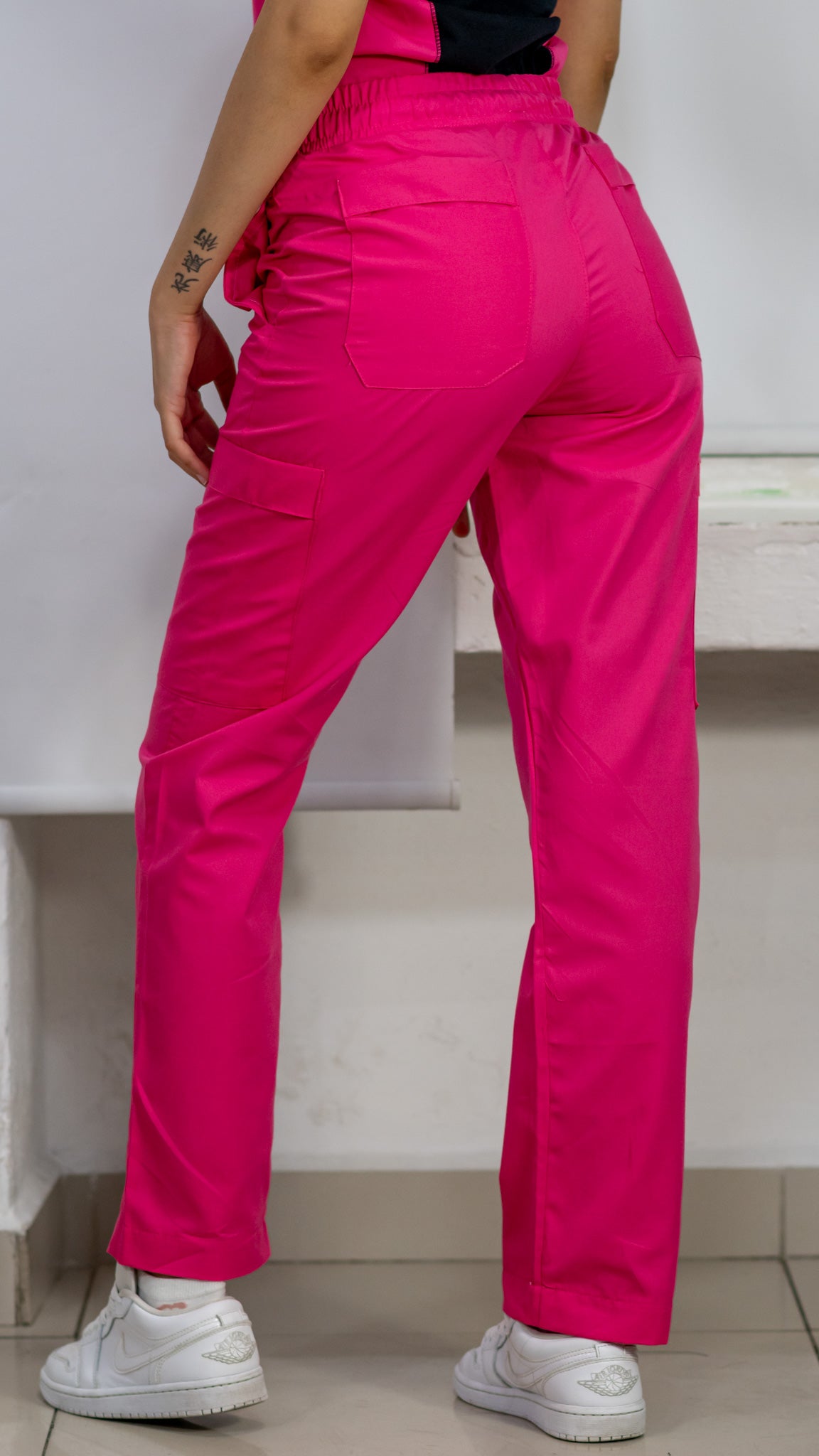 Women's Pants 6 Pockets, Scrubs 100% Cotton Fuchsia Relaxed fit